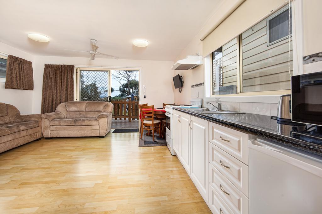 Wintersun Gardens Motel Бичено Екстер'єр фото