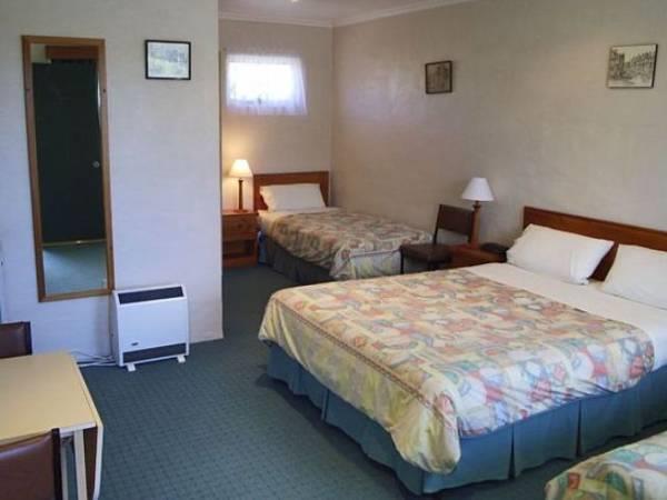Wintersun Gardens Motel Бичено Екстер'єр фото